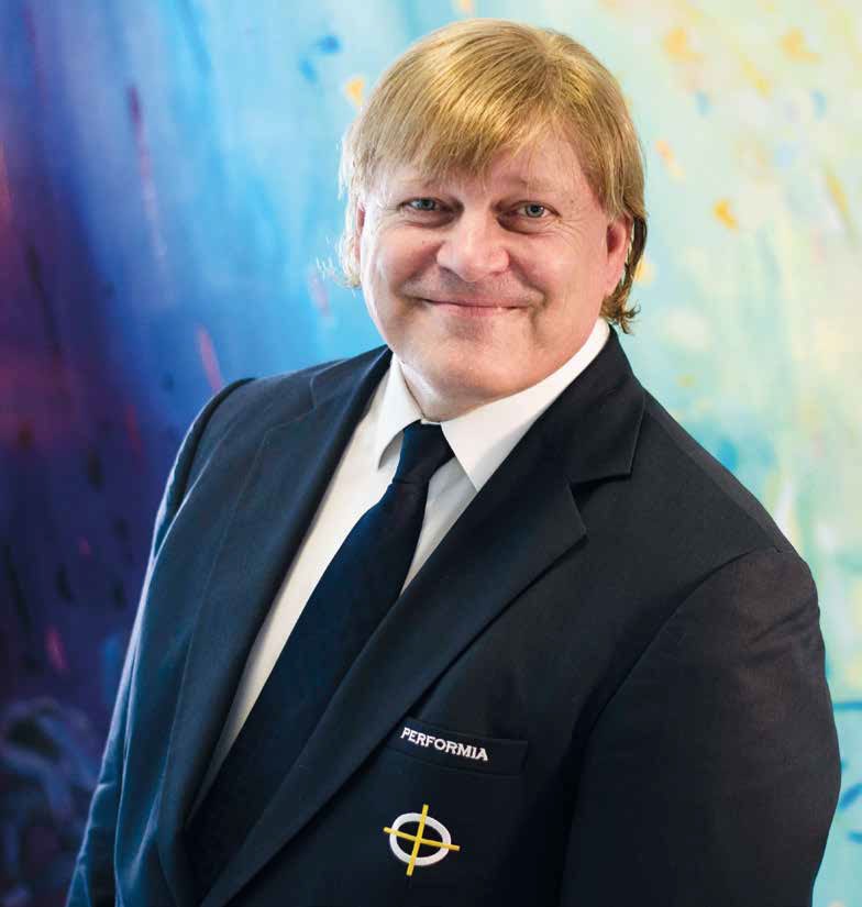 Mårten Runow, Performia негізін қалаушы